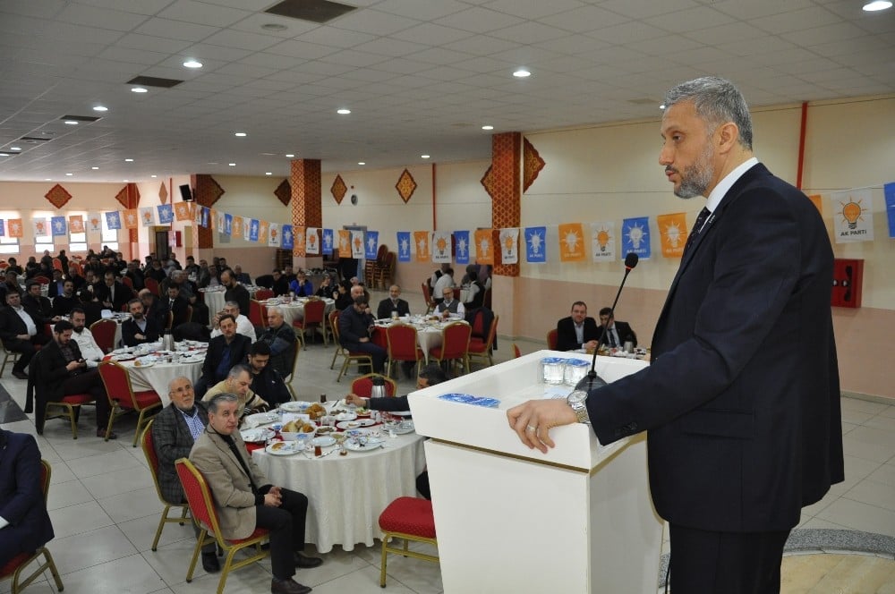 AK Parti’den kahvaltılı vefa buluşması 