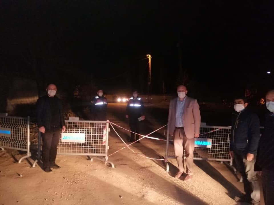 AK Parti’den karantina altındaki köye ziyaret 
