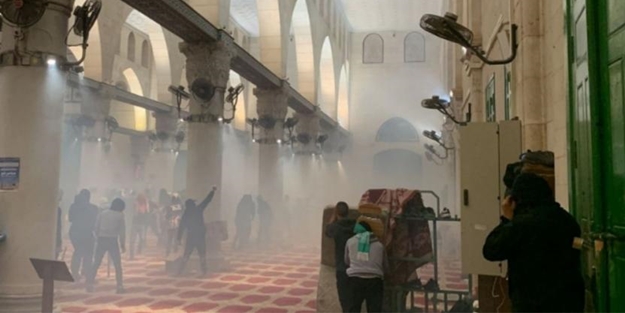 AK Parti'den Mescid-i Aksa'da Müslümanlara alçakça saldıran siyonist İsrail'e sert tepki!