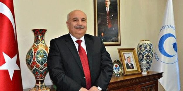 AK Parti’den o rektöre şok tepki: Ya istifa et ya da...