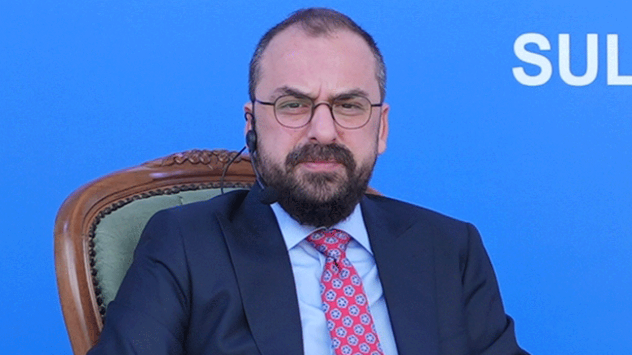 AK Parti'den yangın fırsatçısı muhalefete sert tepki: Türkiye güçlü bir devlettir! Yangınlar gibi bu ihaneti de söndürmesini bilir!