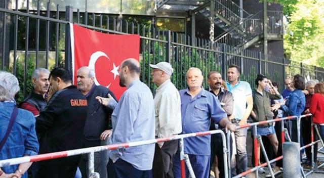 AK Parti'den yurt dışındaki seçmenlere çağrı