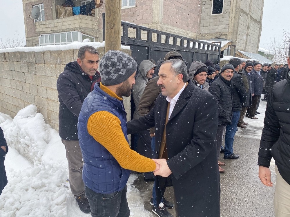 AK Parti’li Arvas: “Van’da genel hayatı etkileyen bir kış yaşıyoruz” 