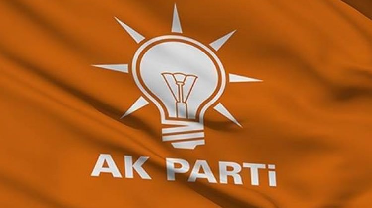 AK Partili isim istifa etti