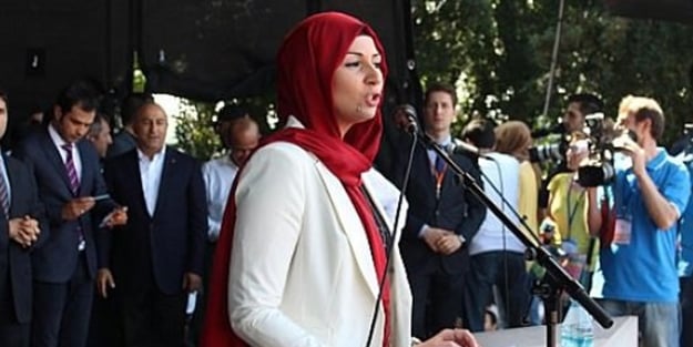 AK Partili başörtülü başkana skandal ayrımcılık