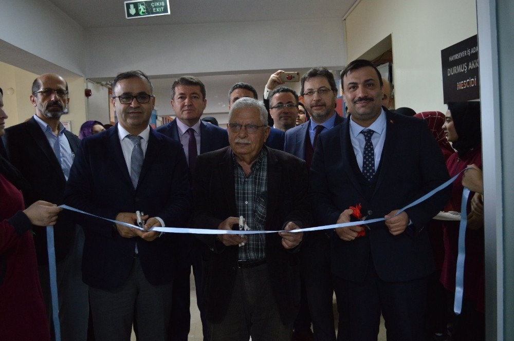 AK Partili Bekle, Konak’taki mescidi ibadete açtı 