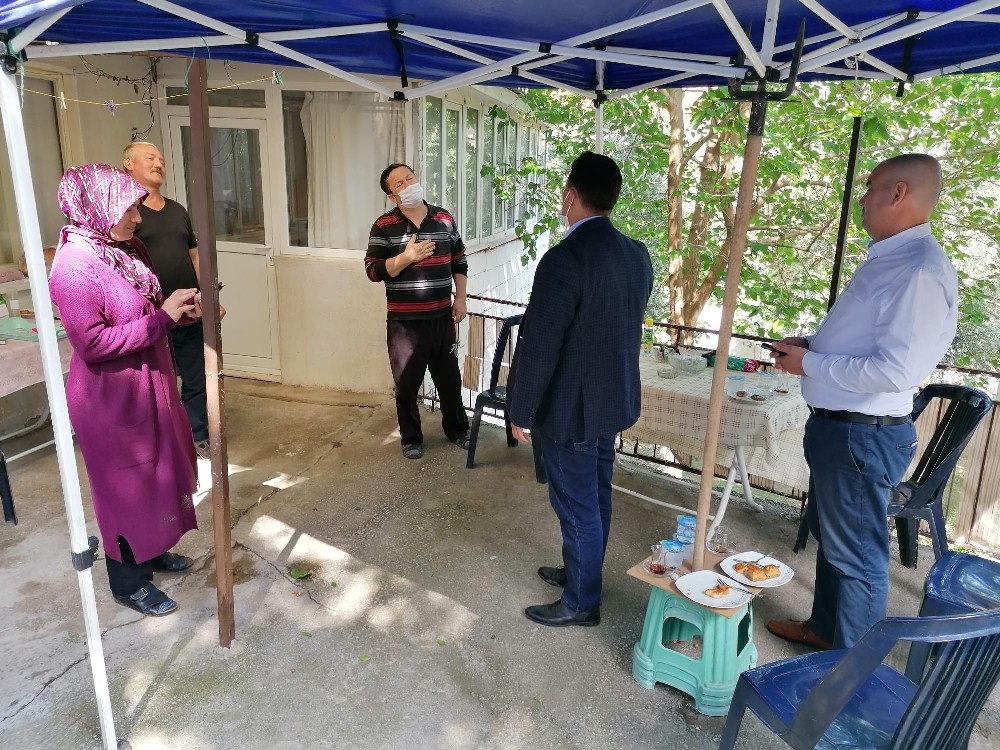 AK Partili Bekle’den şehit ailesine bayram ziyareti 