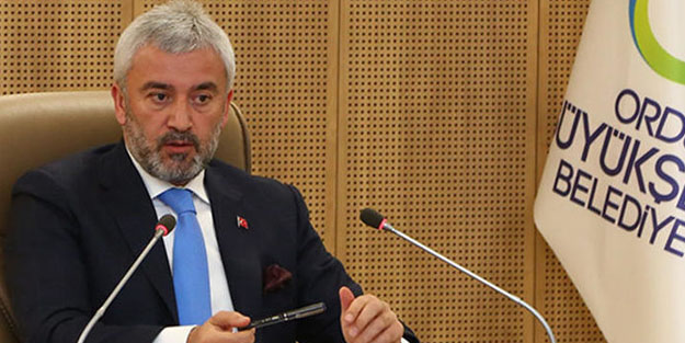 AK Partili Belediye Başkanı Enver Yılmaz istifa etti