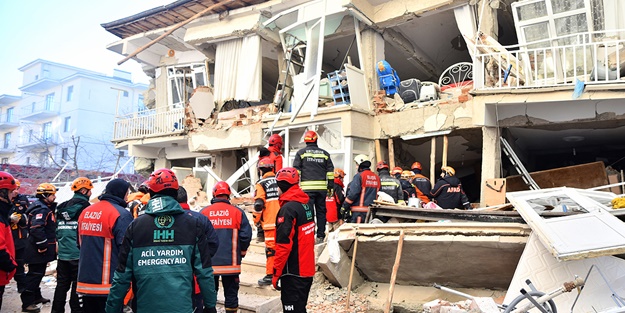 Alkışlanacak hareket! AK Partili başkan suyu ücretsiz yaptı