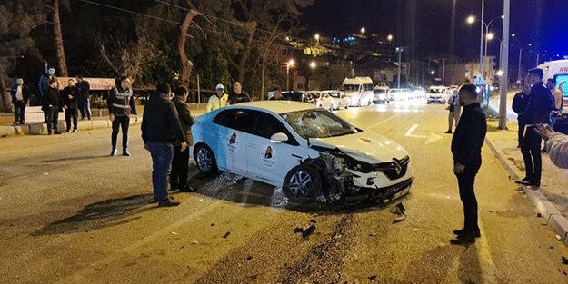 AK Partili Ertürk trafik kazası geçirdi!