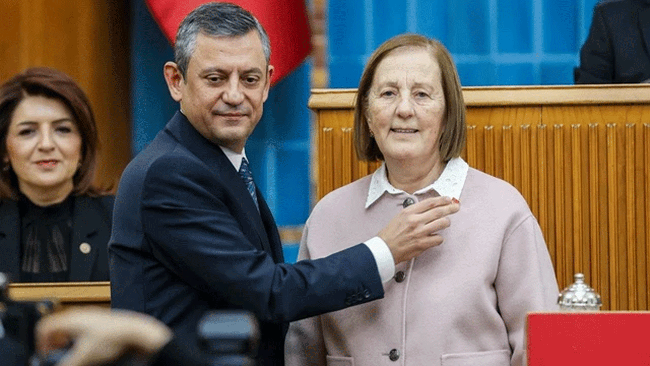 Ak Partili eski bakanın CHP ve LGBT ile imtihanı