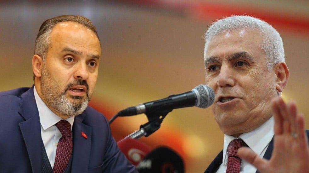 AK Partili eski başkan bile şaşırdı… Milletin kasası ye babam ye! CHP’li başkan makam aracı dağıtıyor