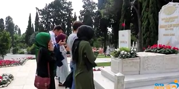 AK Partili gençler şehit yakınlarını yalnız bırakmadı