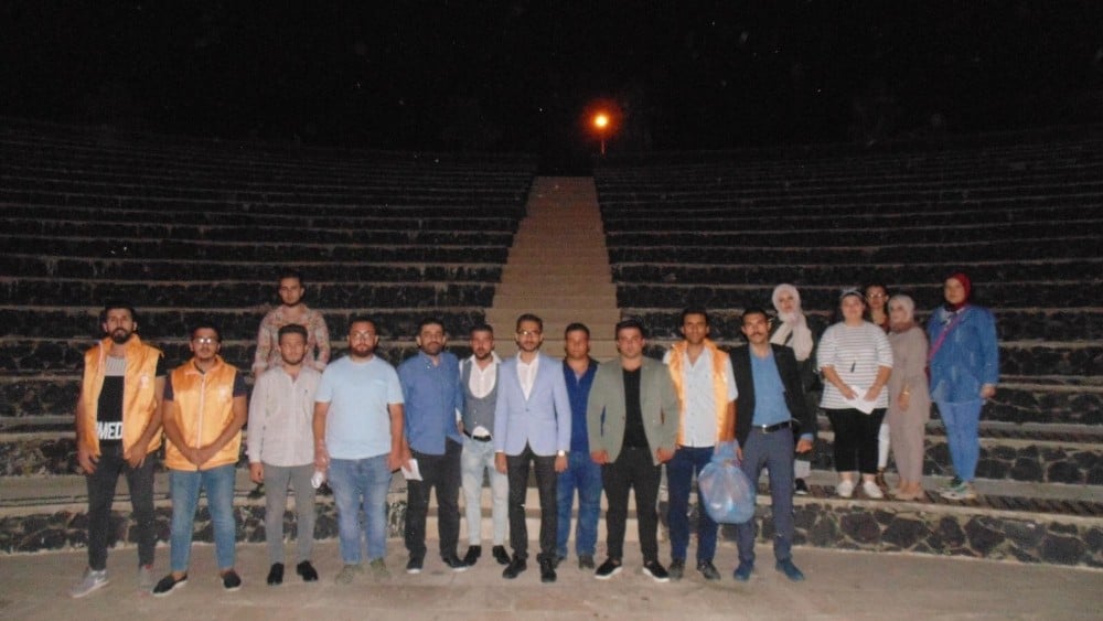 AK Parti’li gençlerden çevre temizliği 