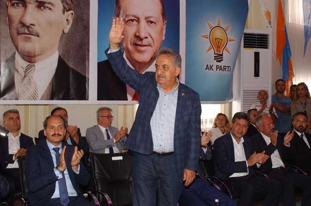 AK Partili Hayati Yazıcı 14.5 yılı anlattı