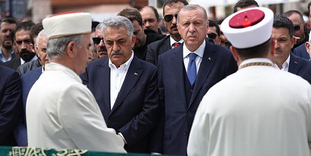 AK Partili Hayati Yazıcı'nın acı günü