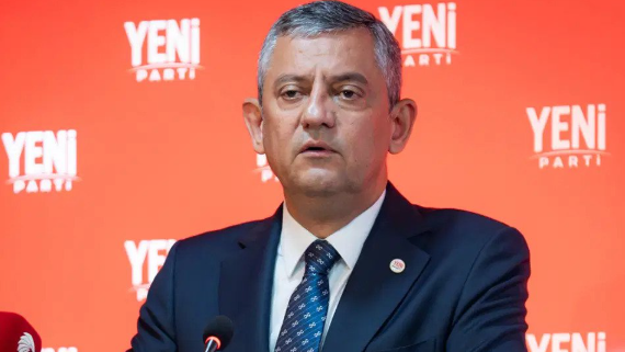 AK Parti'li isimden Özgür Özel'e sert tepki! Sen hırsızların ve rüşvetçilerin eserisin