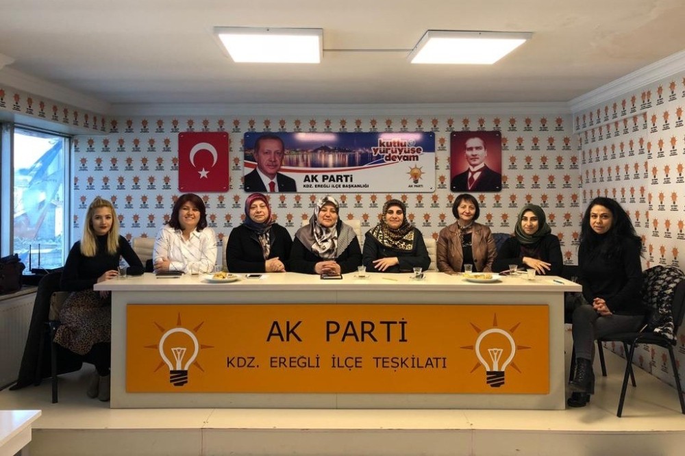 AK Partili kadınlar Şahin’i başkan yapmaya söz verdi 