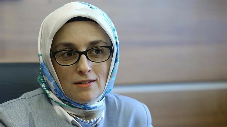 AK Parti'li kadınların sayısı 4,5 milyona ulaştı