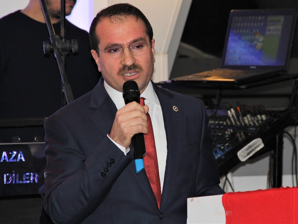 AK Parti’li Kırkpınar, Erzurumlu hemşehrileriyle buluştu 