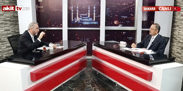 AK Partili Mehmet Özhaseki, Akit TV'de konuştu: Külliye'den uzak durarak hizmet üretemezsiniz