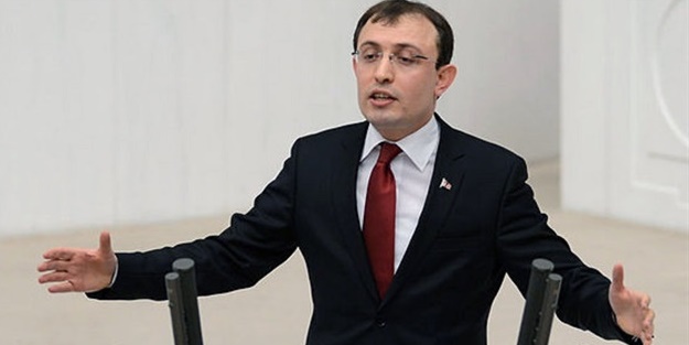 AK Partili Muş'tan İYİ Partili Öztürk'e küfür davası!
