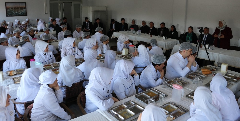 AK Parti’li Öçal: 