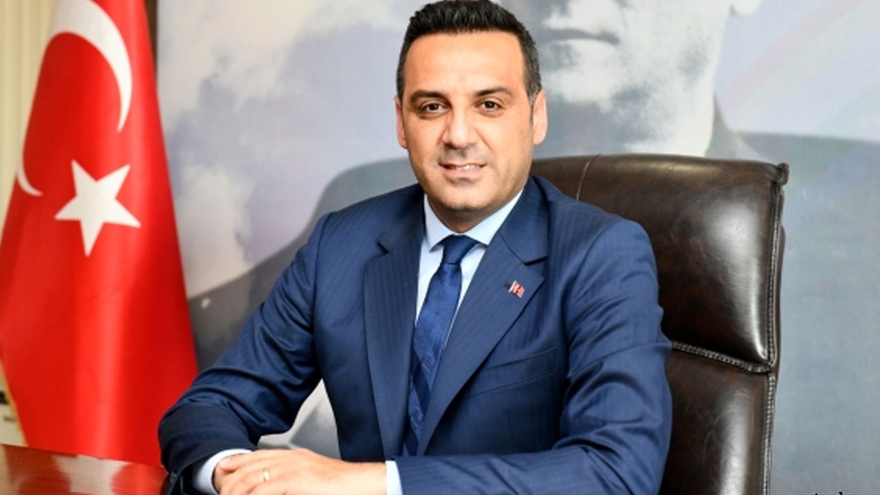 AK Partili Özdemir'den tokat gibi cevap: 1 yıl! Plan yok icraat yok! Çiğli Belediyesi çöktü