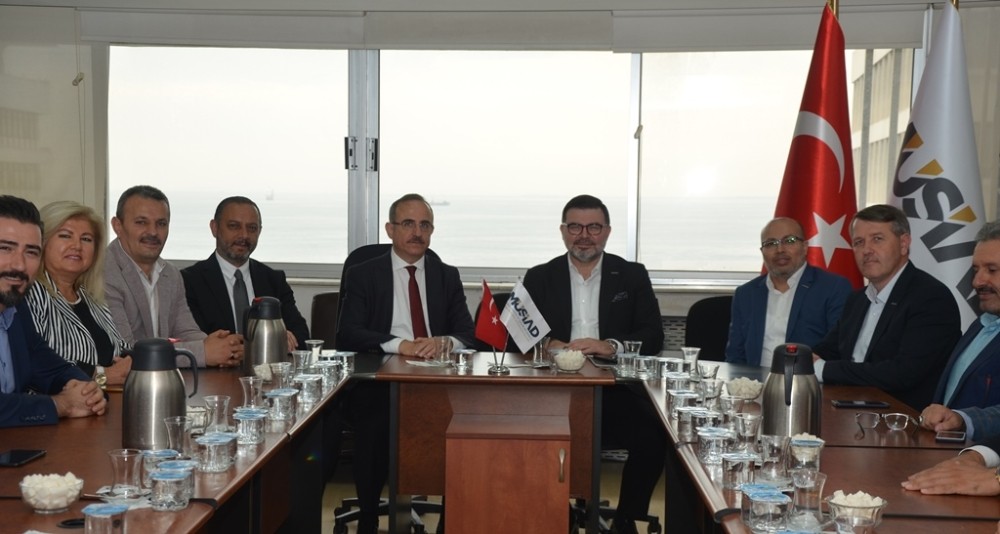 AK Partili Sürekli MÜSİAD üyeleri ile biraraya geldi 