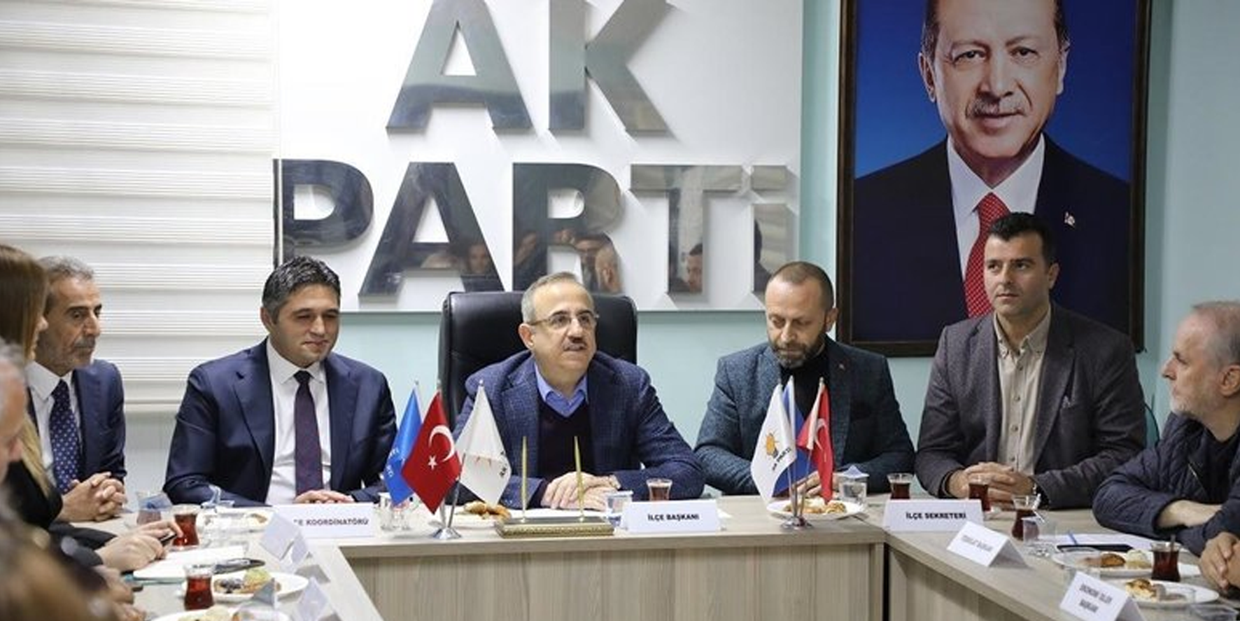 AK Partili Sürekli'den 2024 mesajı: Foça ve Dikili’yi de alacağız!