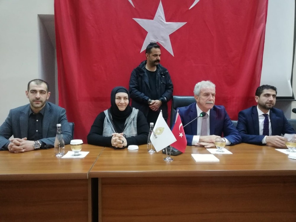 AK Parti’li Tutaşı, belediyede ilk toplantısını gerçekleştirdi 