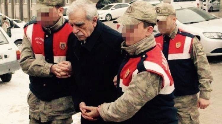 AK Partili vekil Ahmet Türk'e yapılan muameleden rahatsız oldu