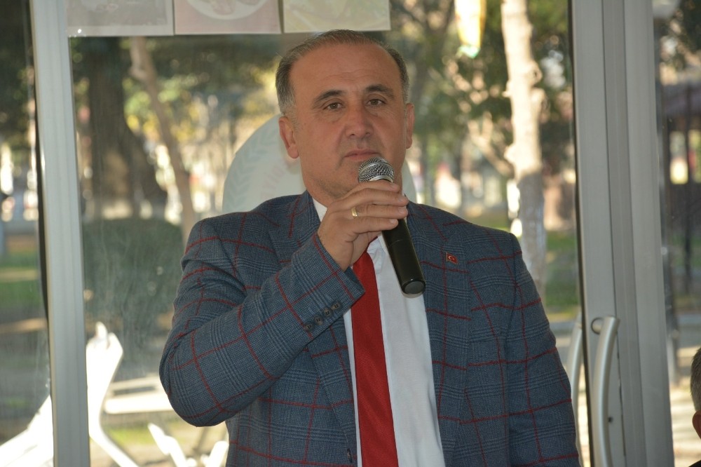 AK Partili Vekil Posacı’nın ’ithalat lobisi’ değerlendirmesine siyasi rakiplerinden destek 