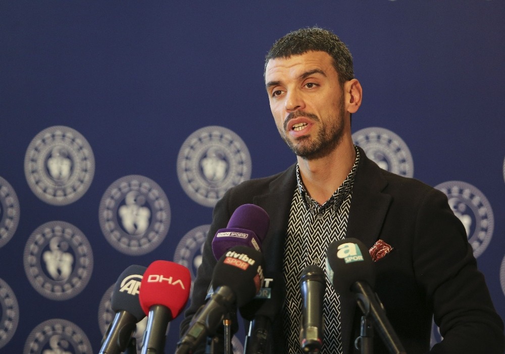 AK Parti’li vekil Sofuoğlu, 3 aylık maaşını TBMM’ye bağışladı 