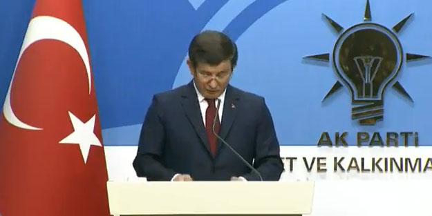 AK Partili vekilden Davutoğlu’na eleştiri: Sadık hali buysa...