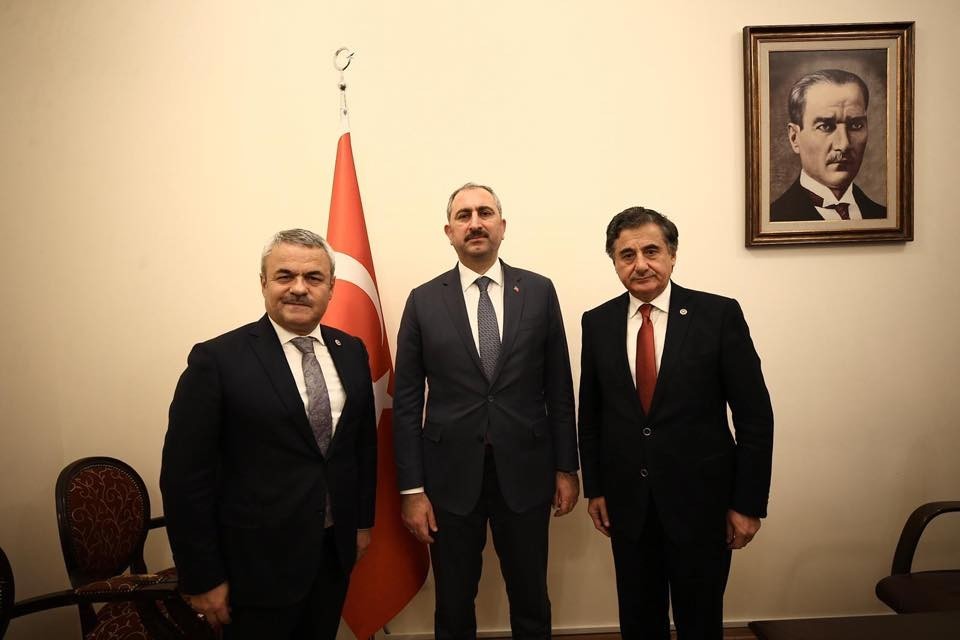 AK Partili vekiller Bakan Gül’den destek istedi 