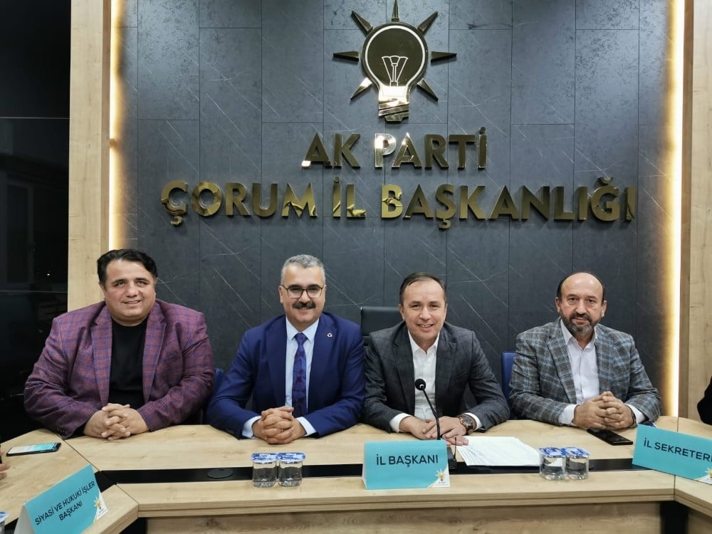 AK Partili vekiller il teşkilatıyla bir araya geldi 