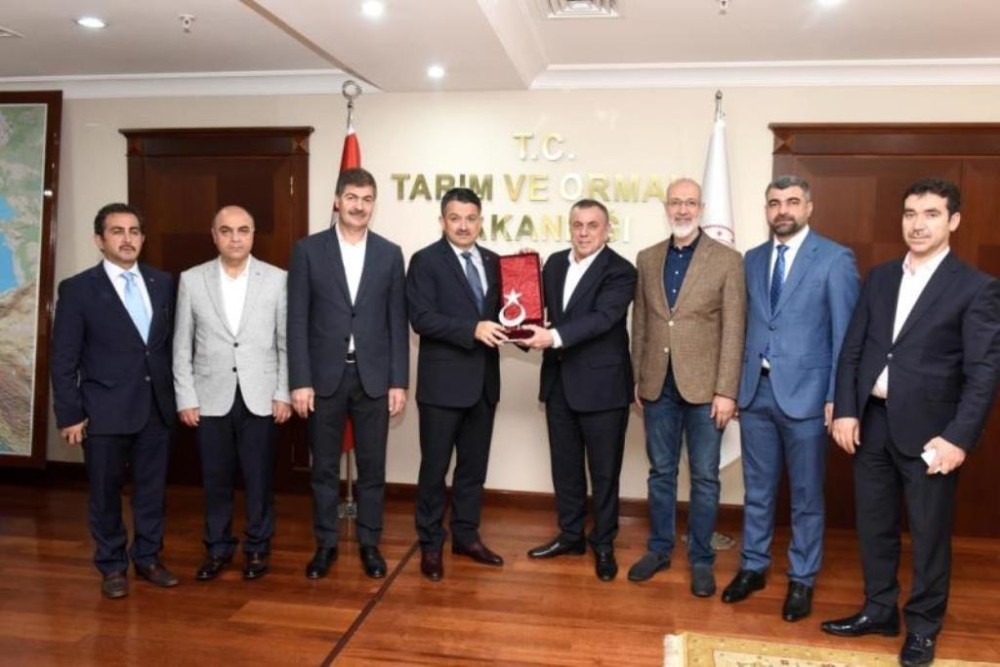 AK Parti’li yöneticiler, Mardin’e hizmet taleplerini Bakanlara iletti 