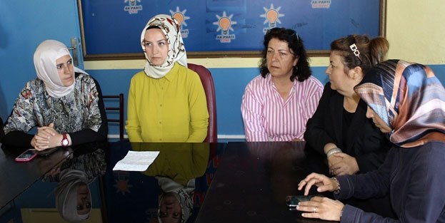 Ak Partilileri kızgın yağın içine ittiler