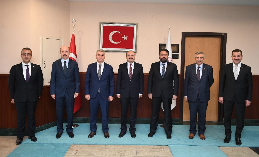 AK Parti’nin Balıkesir mesaisi hız kesmiyor 