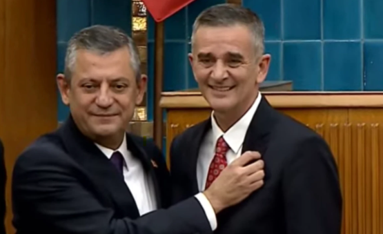 AK Parti’ye geçeceği konuşulan Ümit Dikbayır’dan dikkat çeken açıklama: "Kimin dost, kimin düşman olduğunu görüyorsunuz"