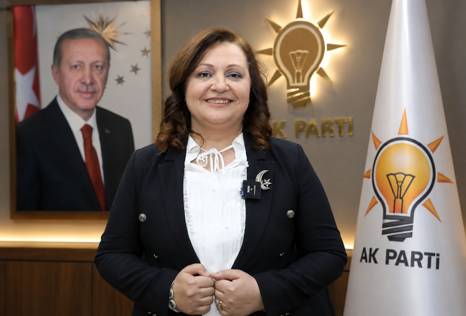 AK Parti'ye katılan Burcu Köksal'dan çarpıcı açıklamalar: "İmamoğlu'nun kovduğu bir isim olarak yalnız kaldım"