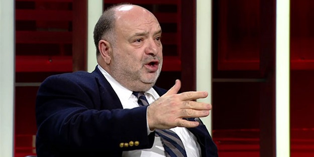 AK Parti'ye küfreden yazar kovuldu