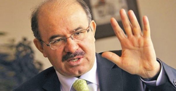 AK Partili Çelik: Twitter'den küfrediyorlar diye bu nimetten vazgeçilemez