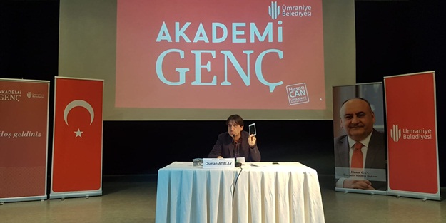 Akademi Genç’e konuk olan Akit Gazetesi Yazarı Osman Atalay teknoloji bağımlılığına dikkat çekti