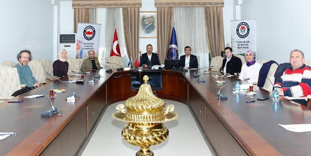 Akademik ve idari personeller için zam talebi