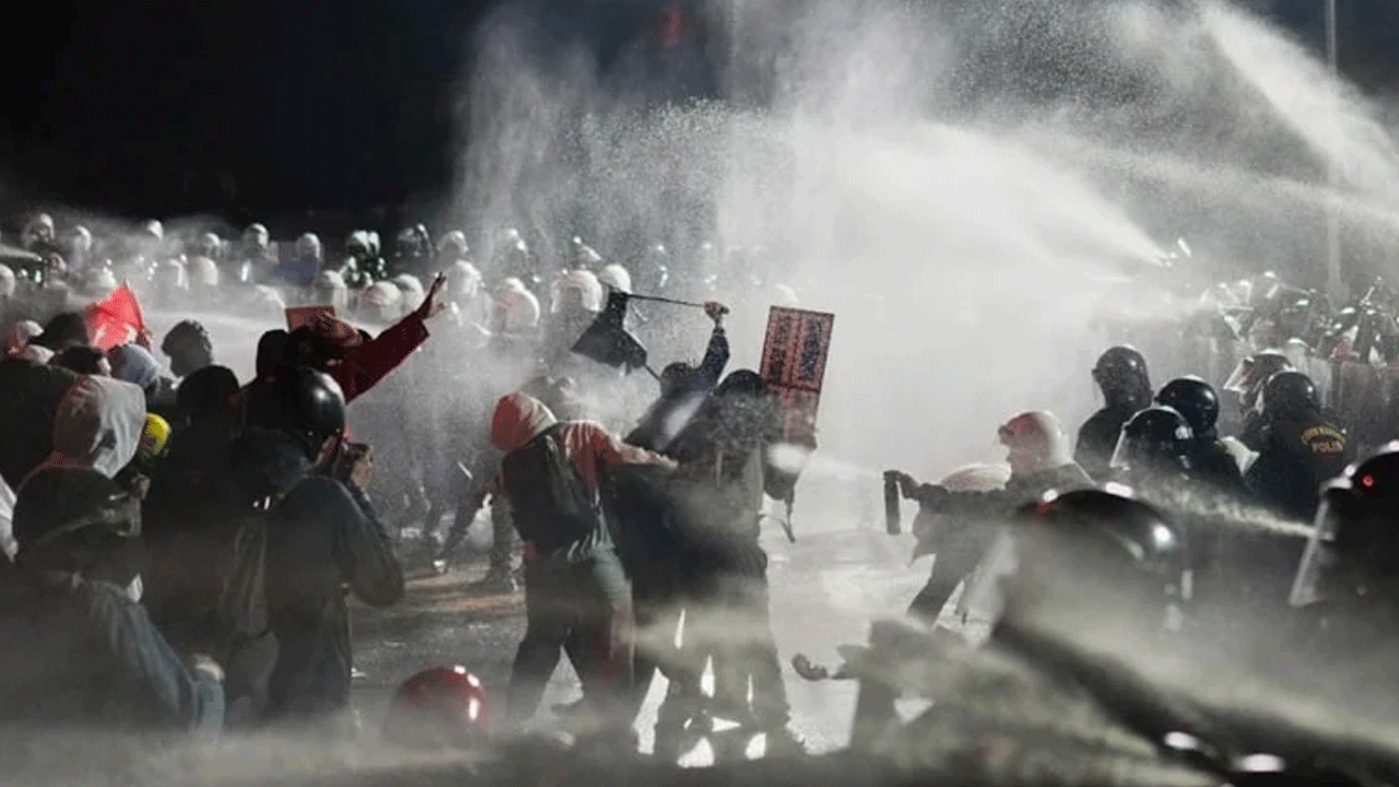 Akademisyenler de işin içinde... Öğrencileri hocaları kışkırtıyor