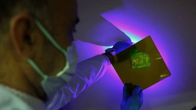 Akademisyenler Türkiye'nin parmak izi tozunu geliştirdi! Uluslararası alanda patent aldı