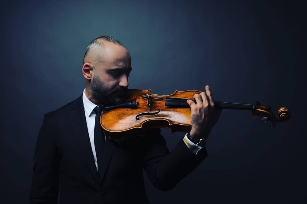 Akademisyenlerden ev orkestrası 