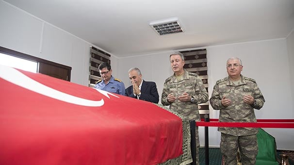 Akar orayı da ziyaret etti